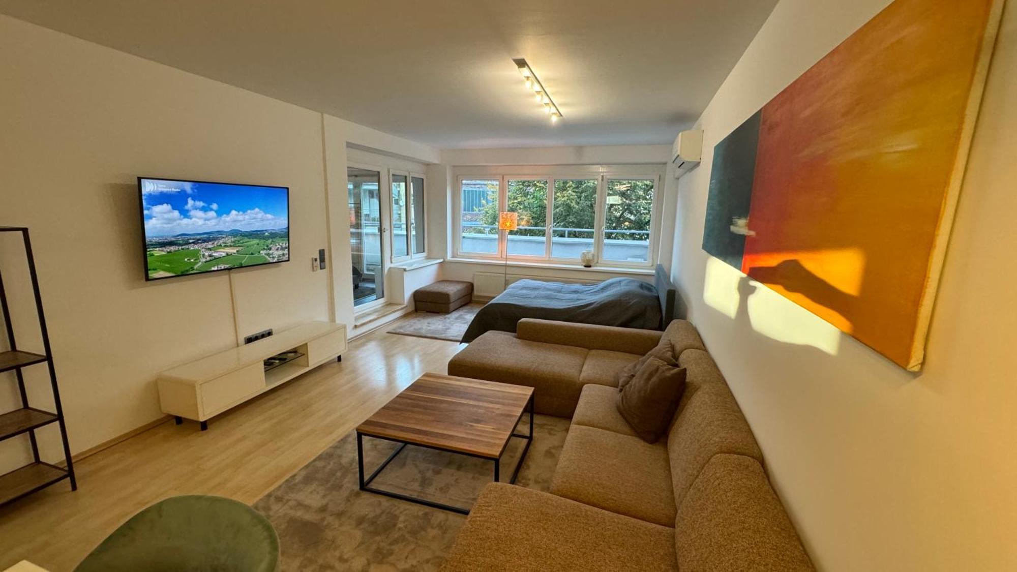 City Apartement Linz Fuer 5 Gaeste Mit Self-Checkin Und Kueche Bagian luar foto