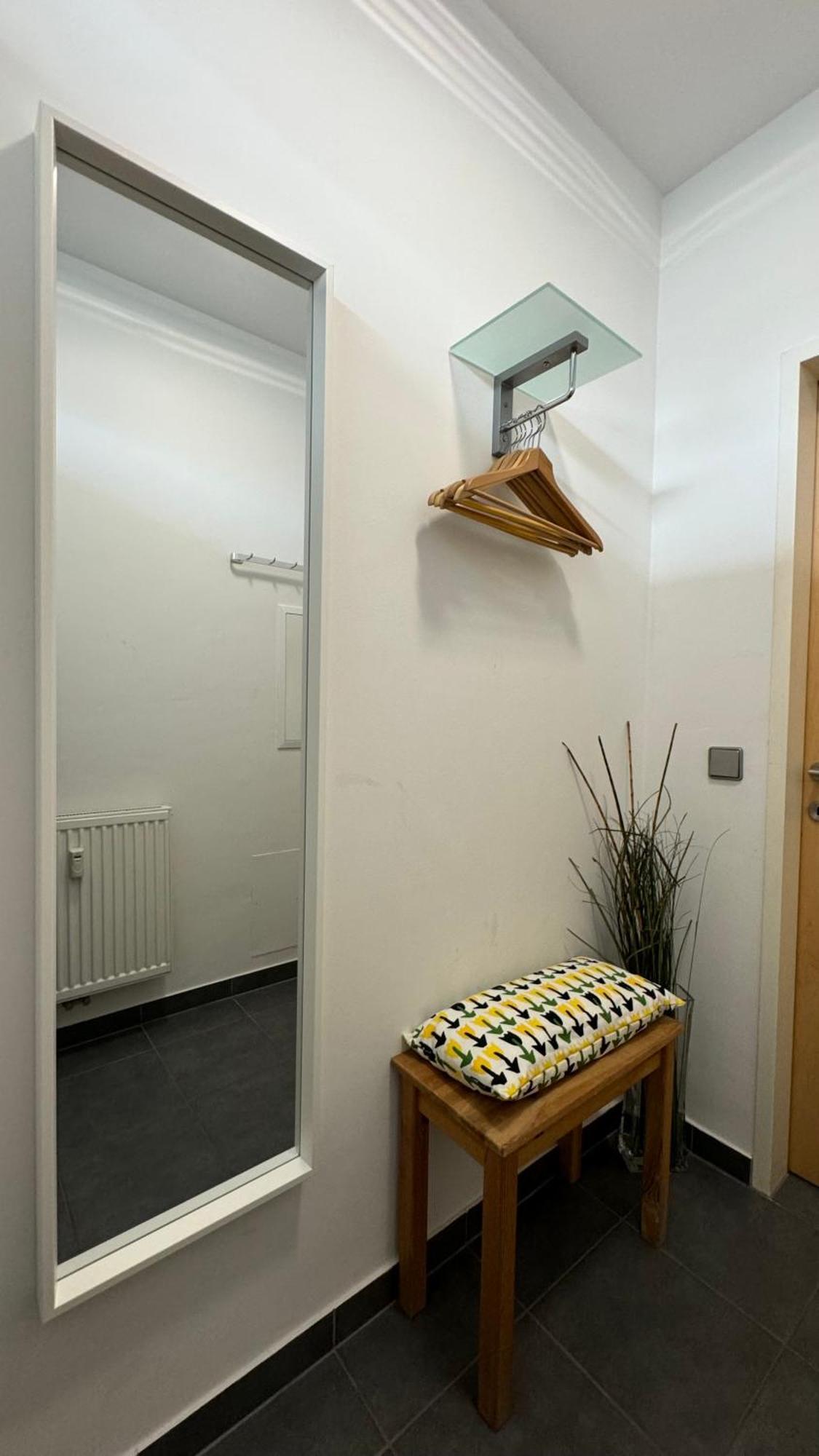 City Apartement Linz Fuer 5 Gaeste Mit Self-Checkin Und Kueche Bagian luar foto