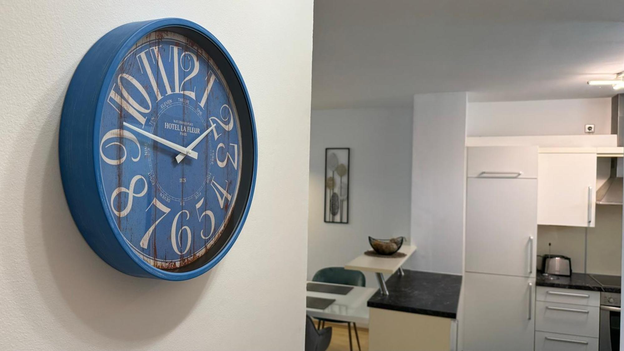 City Apartement Linz Fuer 5 Gaeste Mit Self-Checkin Und Kueche Bagian luar foto