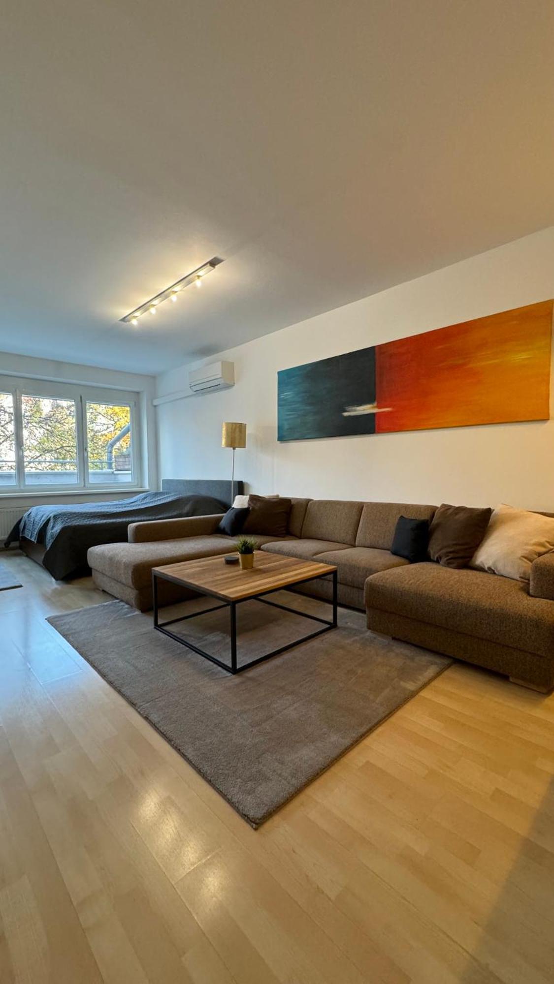 City Apartement Linz Fuer 5 Gaeste Mit Self-Checkin Und Kueche Bagian luar foto